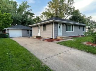 581 108th Ave NW, Coon Rapids, MN 55448
