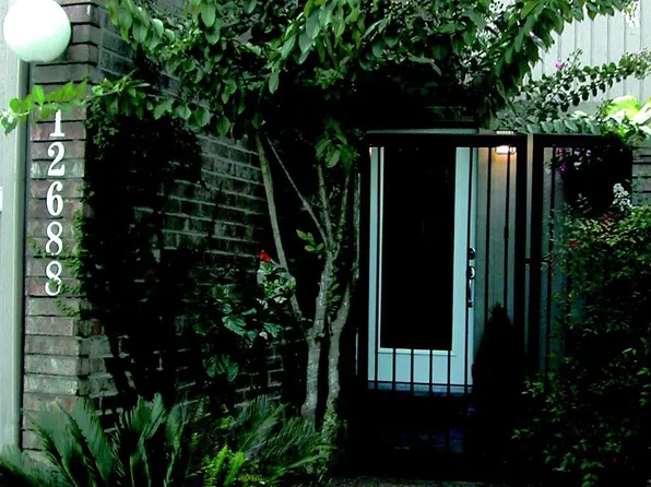 12688 Briar Patch Rd, Houston, TX 77077