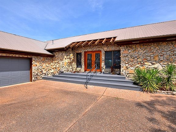 2nd image of 728 Morgan Creek Dr