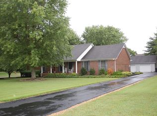 101 Twelve Oaks Rd, Tullahoma, TN 37388