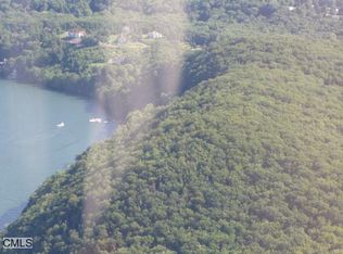 E Pembroke Rd, Danbury, CT 06811