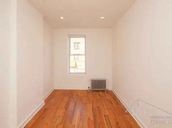 1518 Bergen St, Brooklyn, NY 11213
