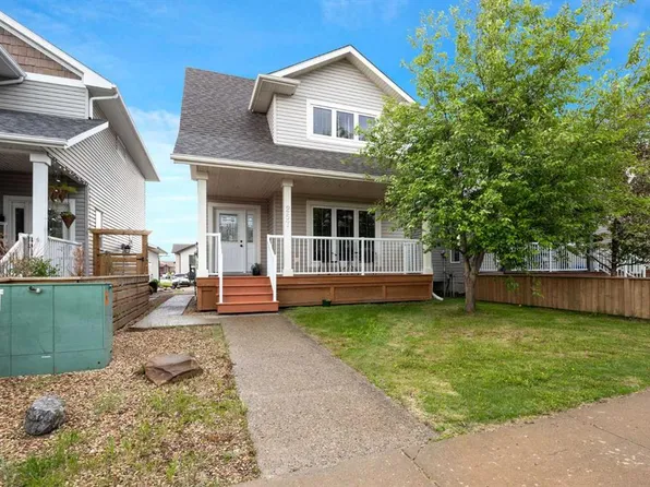 257 W Hawthorn Way, Wood Buffalo, AB T9K 0T2