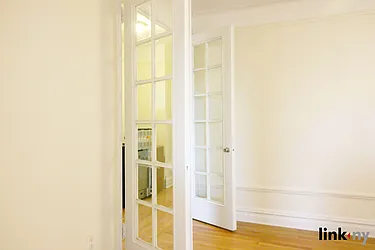 Rented by Link NY Realty