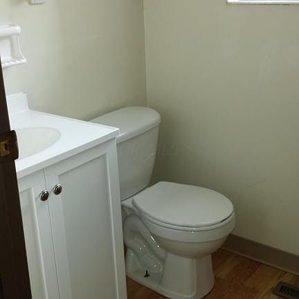 3rd image of 4874 Tamarack Blvd