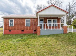 1015 Knob Creek Rd, Johnson City, TN 37604