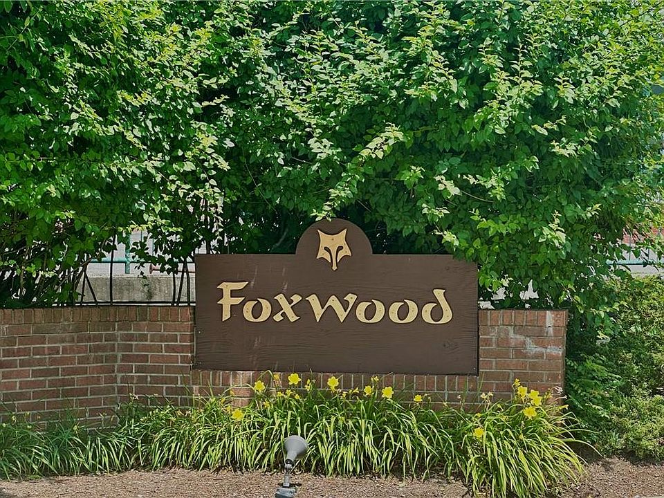 1st image of 28 Foxwood Circle