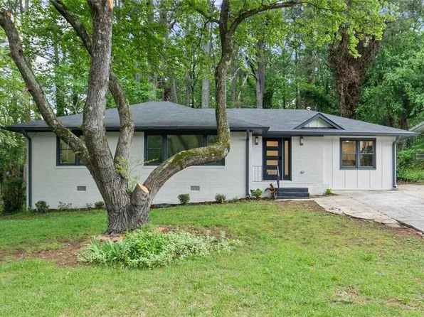 140 Larose Cir SE, Marietta, GA 30060