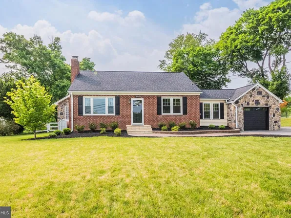 8933 Watkins Rd, Gaithersburg, MD 20882