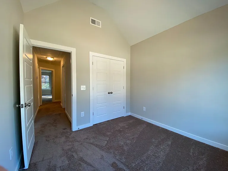 7940 Saint James Dr — Photo 25