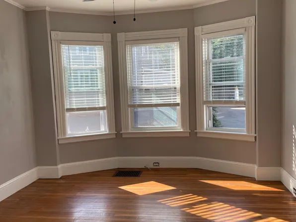 11 1/2 E Collins St, Salem, MA 01970