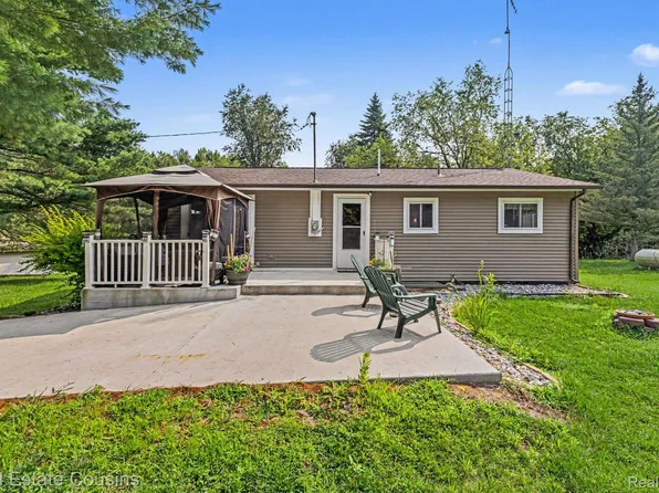 1093 Saginaw St, West Branch, MI 48661