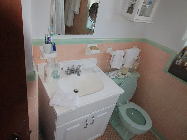 5116 Jamieson Ave #A — Photo 8