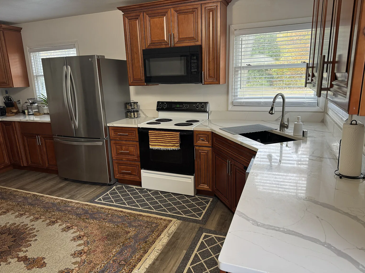 4 bed, 2250 sqft, $2,750 — Photo 3