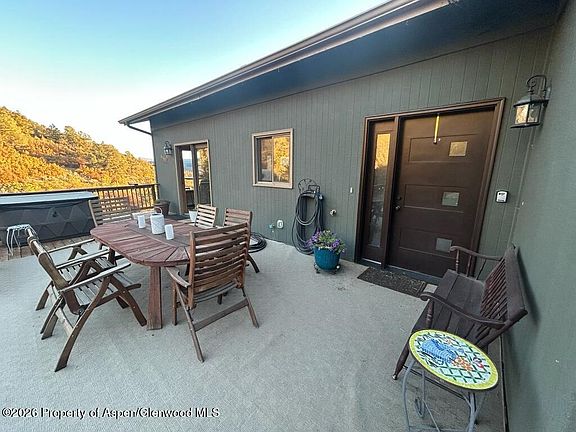 3rd image of 824 N Traver Trl