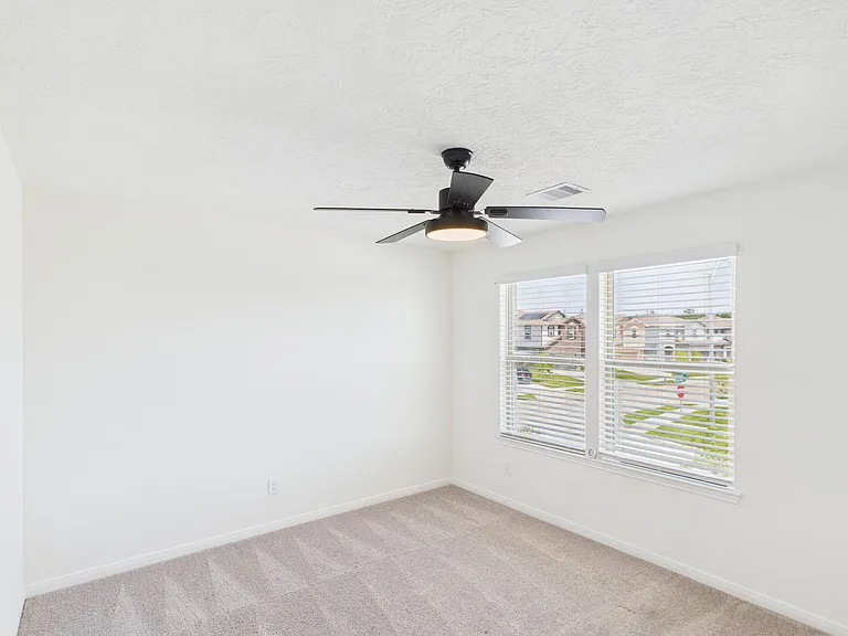 15643 Fellswood Dr — Photo 20