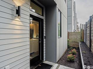 1801 NW 65th St #B, Seattle, WA 98117