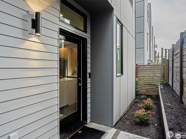 1801 NW 65th Street #B, Seattle, WA 98117