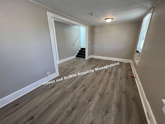 2nd image of 916 13th Ave N #105
