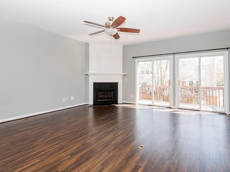 7000 Valerie Anne Dr — Photo 3