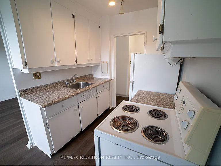 2519 Lake Shore Blvd W #303 — Photo 9