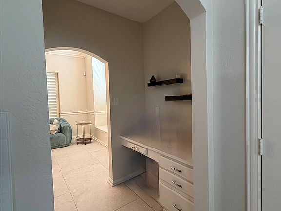 5th image of 5217 Arrowhead Way