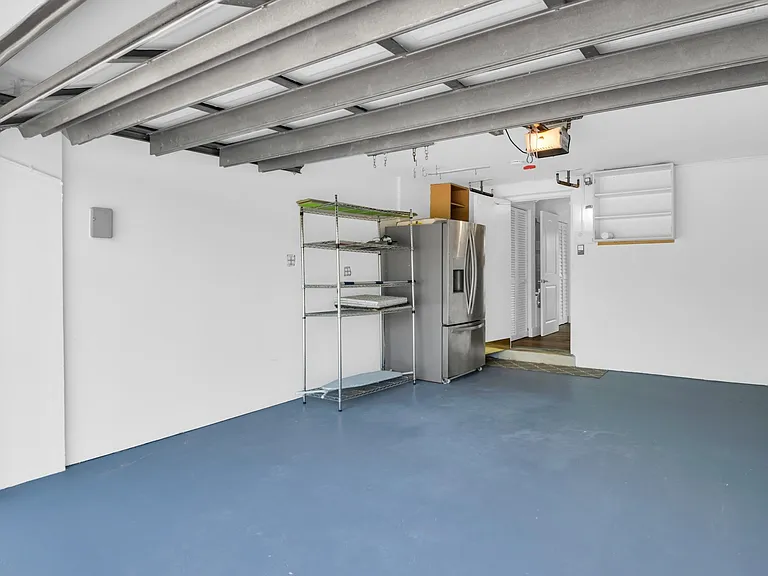 701 Appleby St — Photo 45