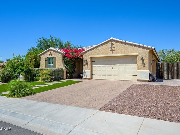 2nd image of 1070 E ORIOLE Drive