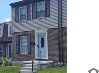 11 Robinway Ct, Nottingham, MD 21236