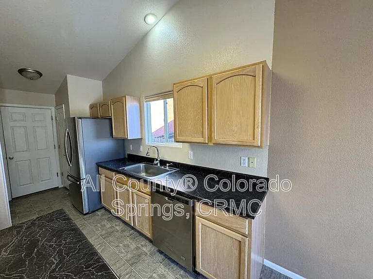 1305 Lords Hill Dr — Photo 21