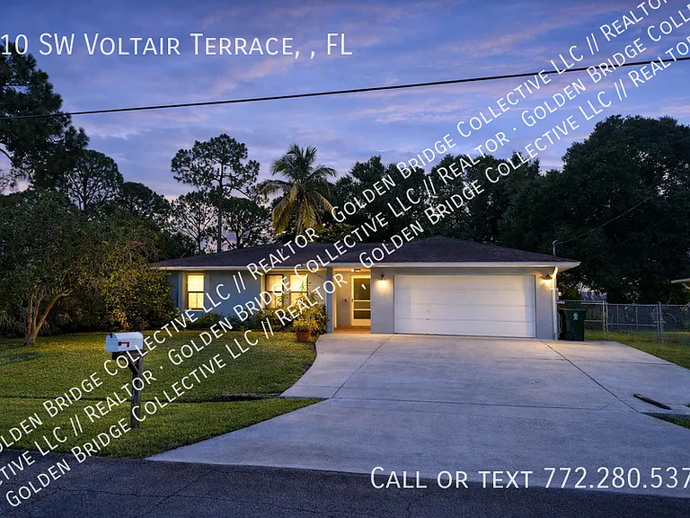 210 SW Voltair Ter — Photo 11