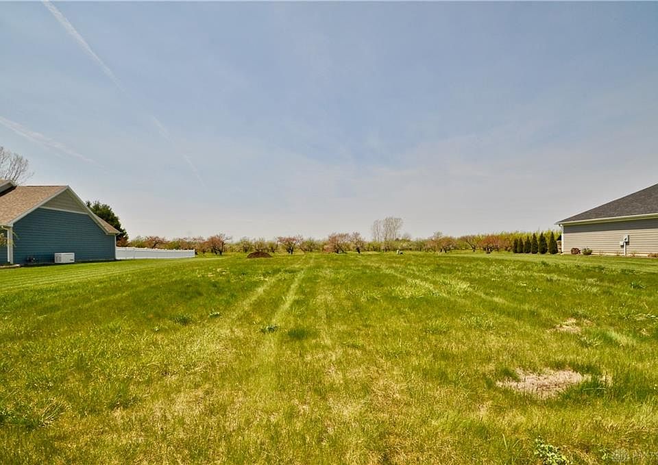 1st image of 26 Wheatland Dr