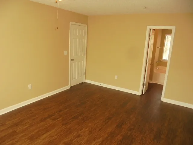 92 Mosswood Ct — Photo 8