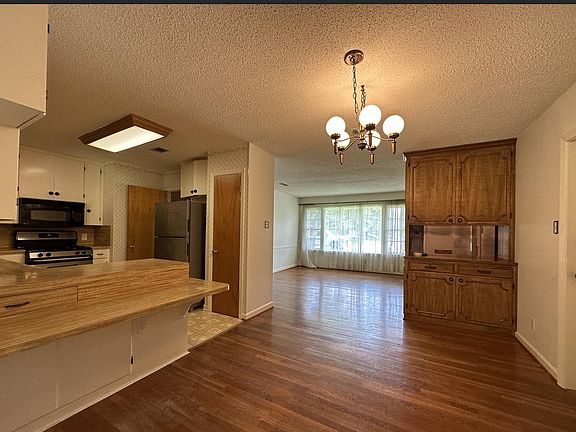 4th image of 1718 Dartmouth Ave