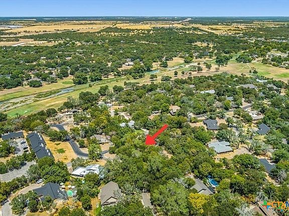 5th image of 717 Willow Creek Rd