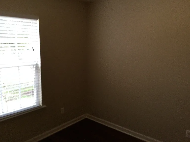 25 Twin Oaks Pl — Photo 12