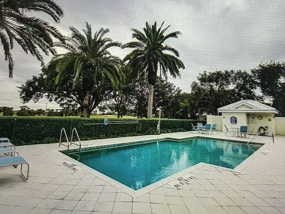 Neighborhood private pool