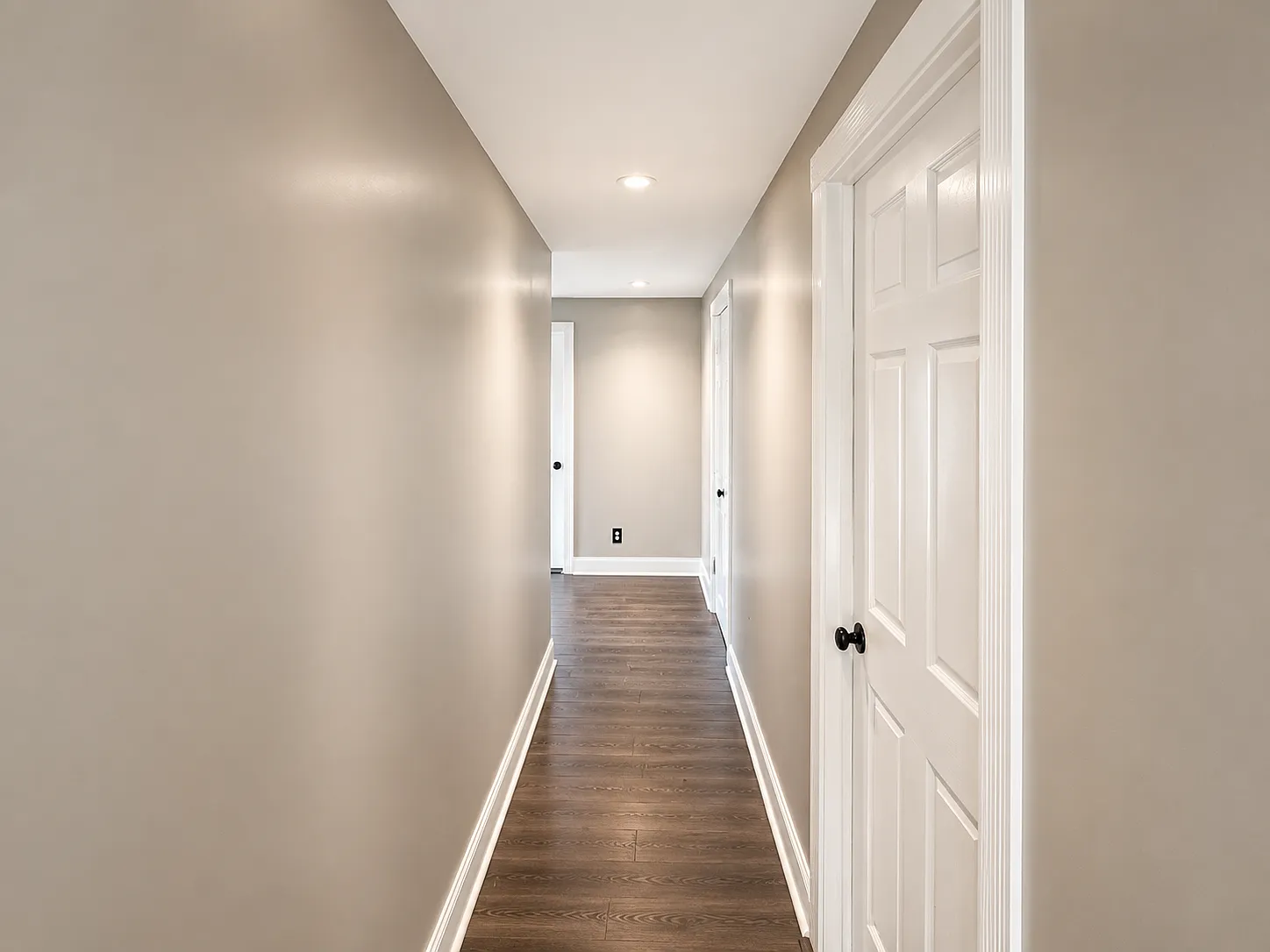 3 bed, 1.5 bath, 1066 sqft, $2,700 — Photo 4