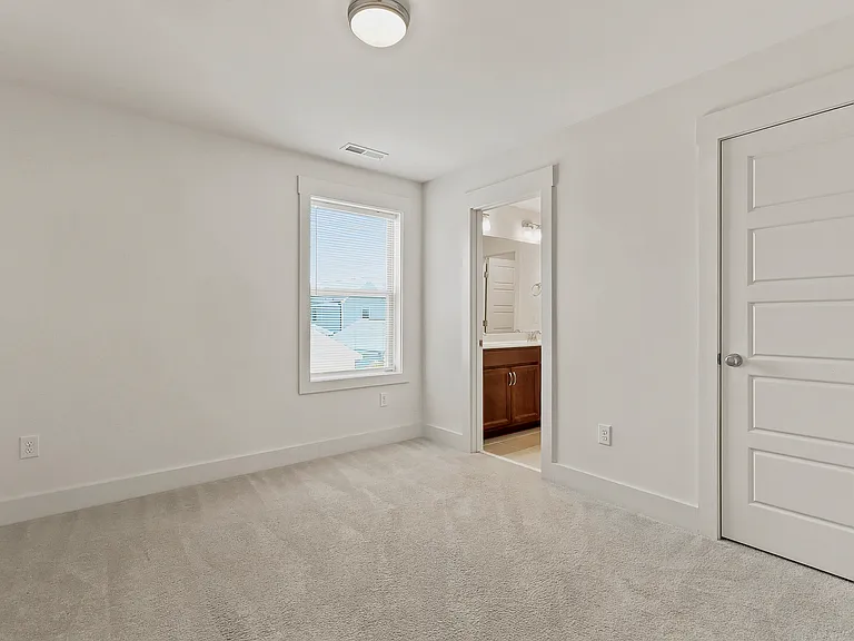 6260 Taylor Rd — Photo 38