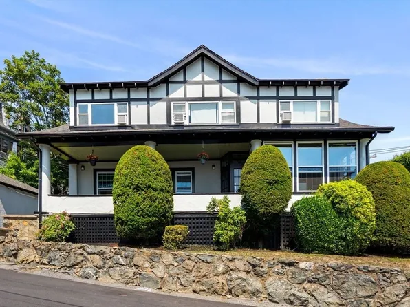 106 Rockland St, Swampscott, MA 01907