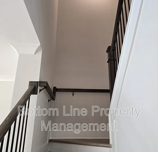 111 Viburnum Rd — Photo 17