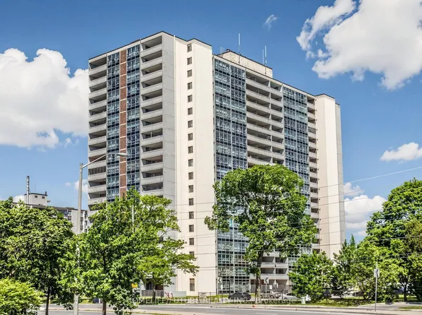3380 Eglinton Ave E #709, Toronto, ON M1J 3L6