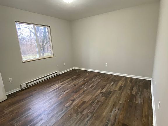 5th image of 6635 Wolf Creek Pike APT J