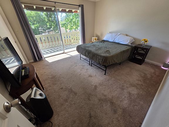 3rd image of 4095 Vineyard Ave