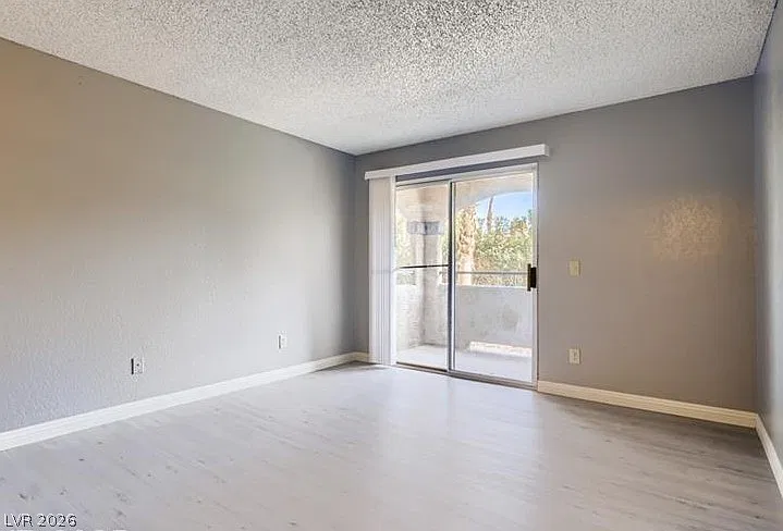 1 bed, 1.0 bath, 660 sqft, $1,250 — Photo 2