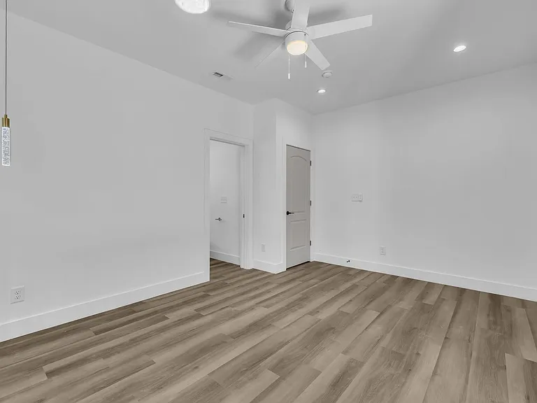 210 Martin Luther King Jr Blvd — Photo 15