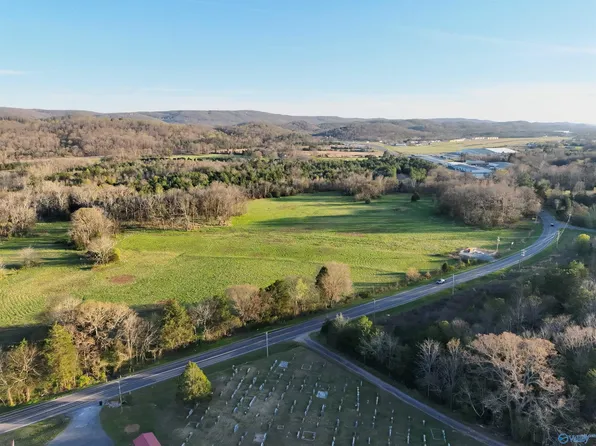 NW Green Hills Rd, Fort Payne, AL 35968