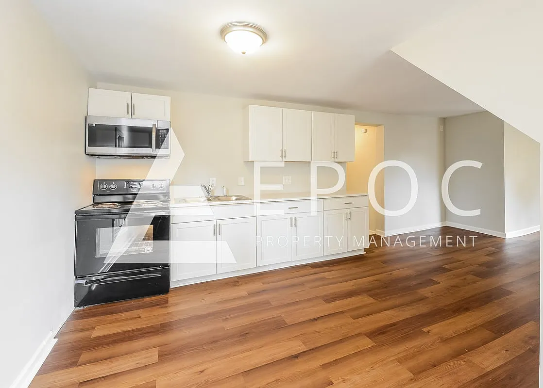 615 Kivett St — Photo 3