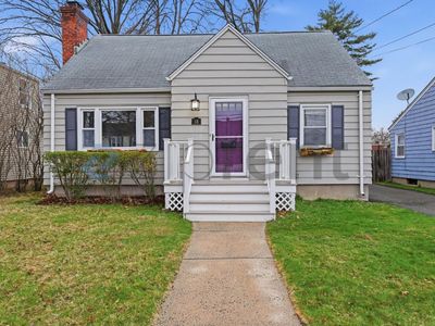 18 Saint James St, West Hartford, CT, 06119