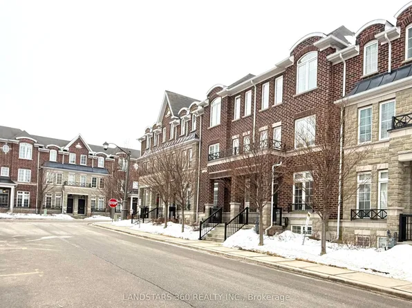 109 The Queensway #108, Toronto, ON M6S 5B6